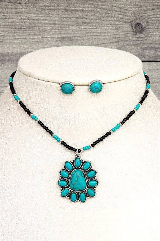 TQ GEM PENDANT BEADED NECKLACE SET