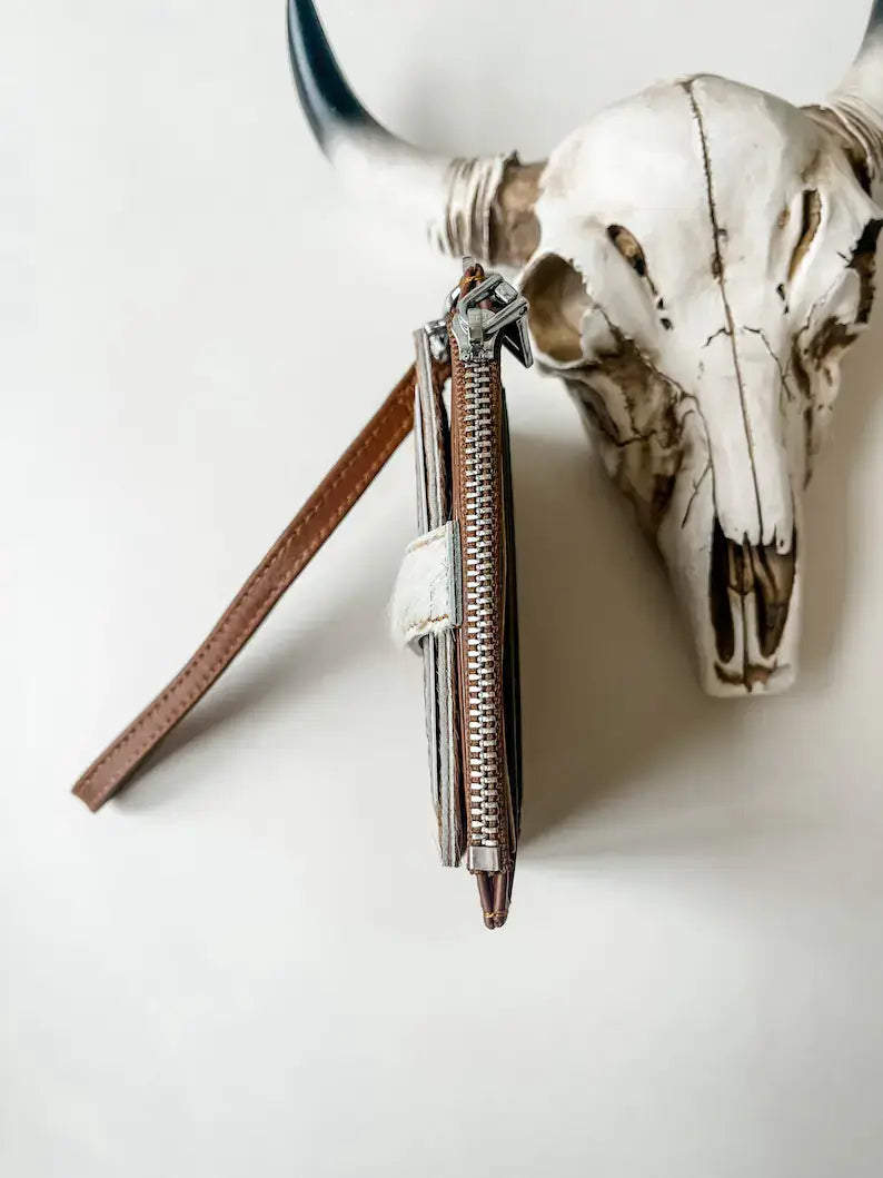 Dakota Wristlet Wallet - Western Cowhide Leather Credit Card
