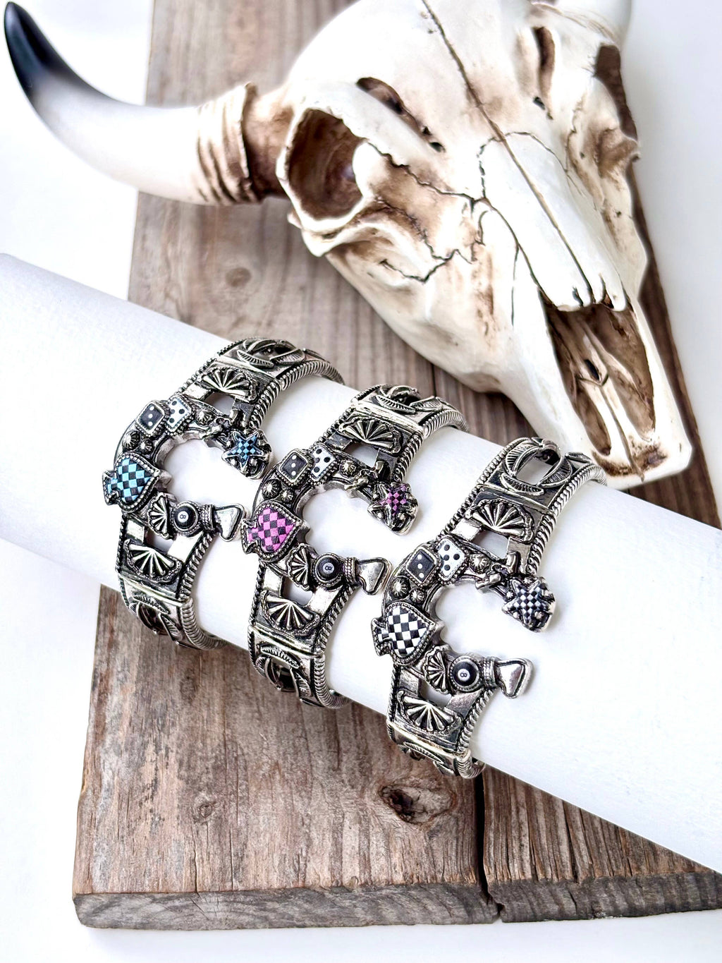 Western Horseshoe Spade Checker Stretch Bracelet