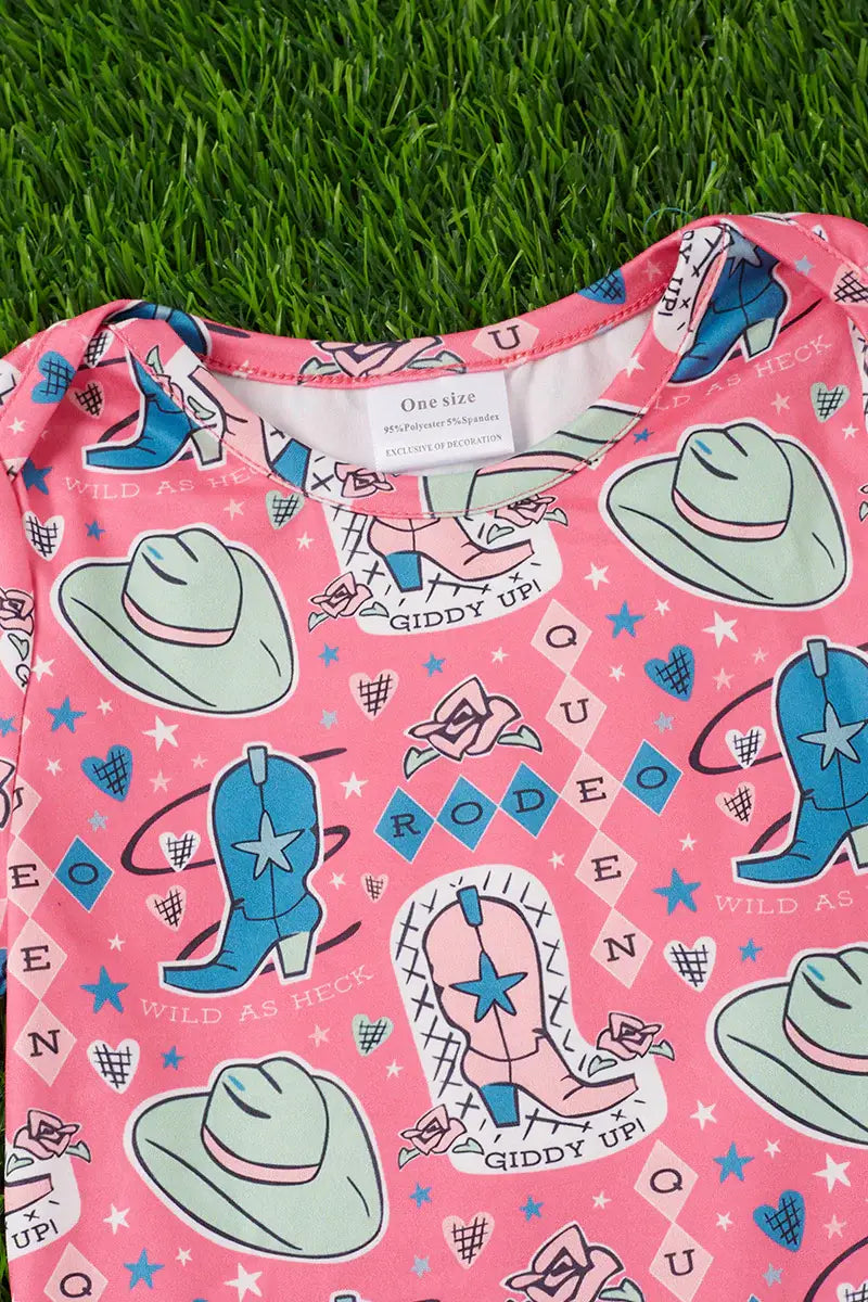 COWGIRL & BOOTS & HAT PRINTED BABY GOWN