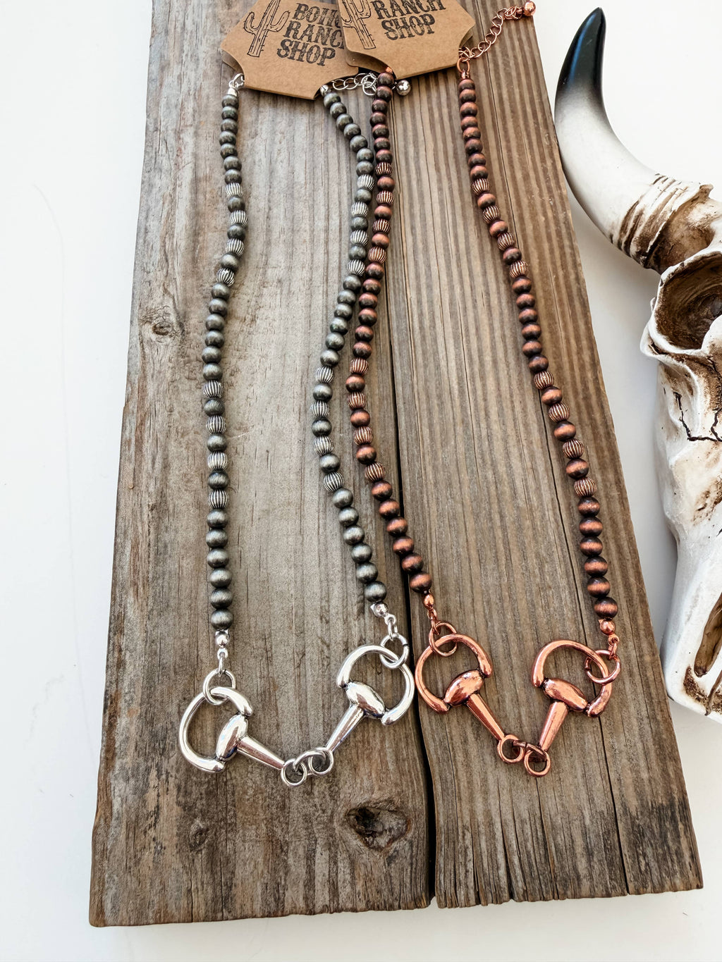 Western Style Horsebit Groove Navajo Pearl Necklace
