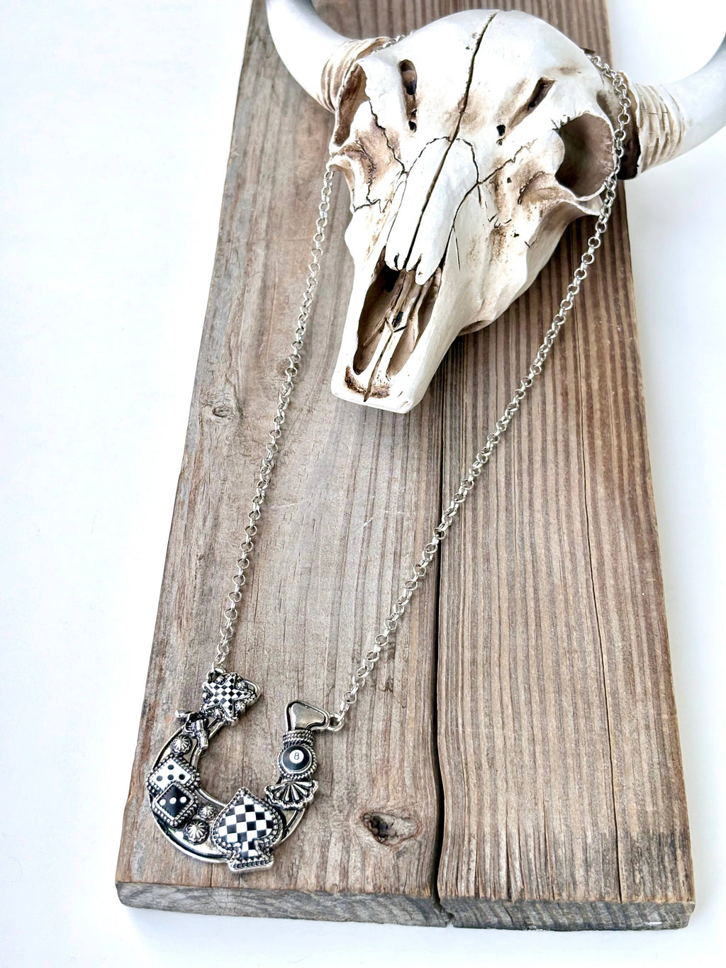 Western Style Horseshoe Checker Lucky Pendant Necklace