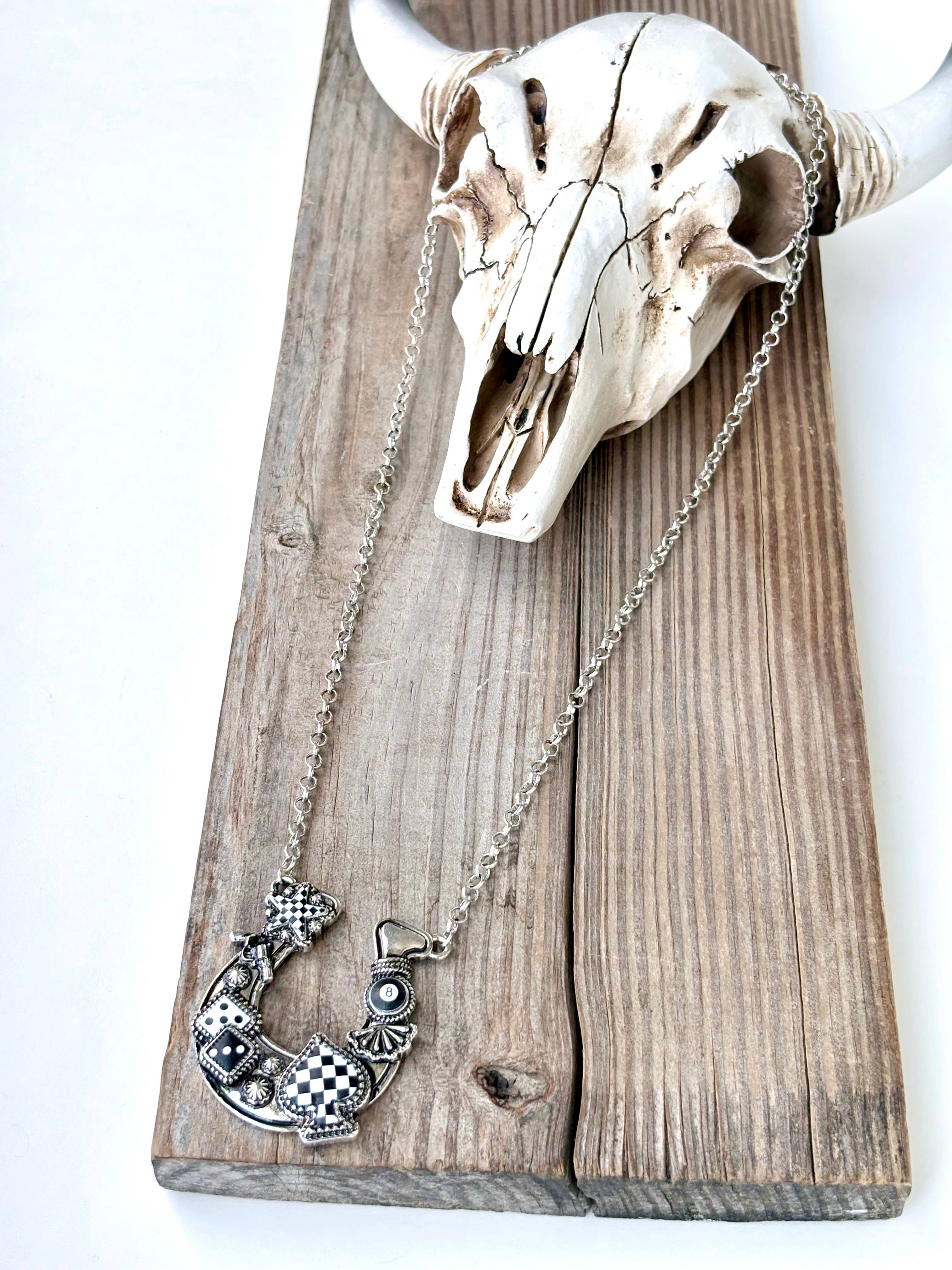 Western Style Horseshoe Checker Lucky Pendant Necklace
